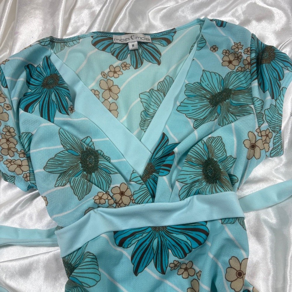 y2k Blouse Aqua Blue Excellent Moa Moa Floral Tie Waist Surplice Top M - Picture 3 of 5